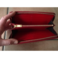 Yves Saint Laurent Täschchen/Portemonnaie aus Leder in Rot