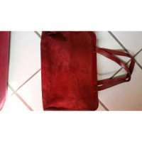 Emilio Pucci Handtasche aus Wildleder in Bordeaux