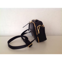 Tumi Shoulder bag Leather in Black