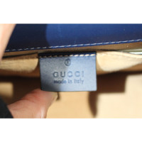 Gucci Sylvie Bag aus Leder in Blau