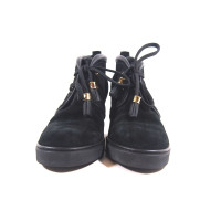 Louis Vuitton Chaussures à lacets en Daim en Noir
