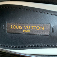 Louis Vuitton Pumps/Peeptoes aus Lackleder in Schwarz