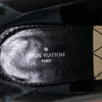 Louis Vuitton Stiefel aus Lackleder in Schwarz