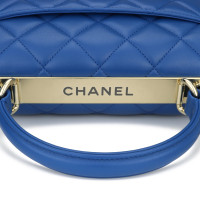 Chanel Trendy CC Shoulder Bag aus Leder in Blau