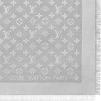 Louis Vuitton Monogram Tuch in Seta in Grigio