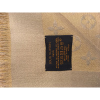 Louis Vuitton Monogram Tuch in Seta in Beige