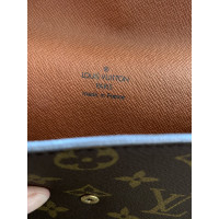 Louis Vuitton Gürtel aus Canvas in Braun