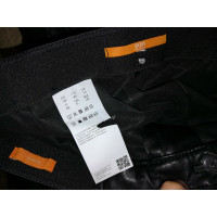 Hugo Boss Trousers Leather in Black