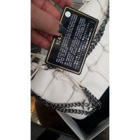 Chanel Clutch aus Leder in Weiß