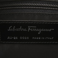 Salvatore Ferragamo Clutch aus Leder in Schwarz