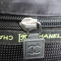 Chanel Umhängetasche aus Baumwolle in Schwarz