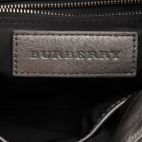 Burberry Umhängetasche in Grau
