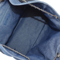 Chanel Rucksack aus Jeansstoff in Blau