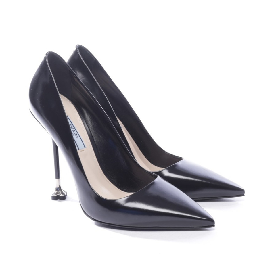 Prada Pumps/Peeptoes en Cuir en Noir