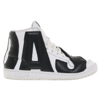 Jeremy Scott For Adidas Scarpe da ginnastica in bianco e nero