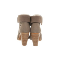 Emu Australia Stiefeletten aus Wildleder in Taupe