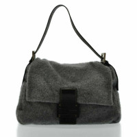 Fendi Handtasche aus Wolle in Grau