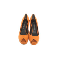 Kennel & Schmenger Pumps/Peeptoes Leather in Orange