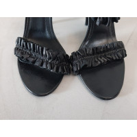 Burberry Sandalen aus Leder in Schwarz