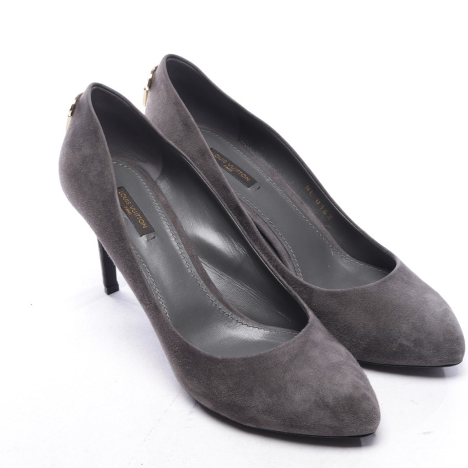 Louis Vuitton Pumps/Peeptoes Leather in Grey