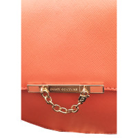 Juicy Couture Umhängetasche aus Leder in Orange