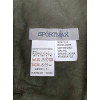 Sportmax Jacke/Mantel aus Wildleder in Oliv