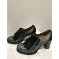 Carel Sandals Leather in Grey