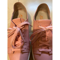 Santoni Chaussures à lacets en Cuir en Rose/pink