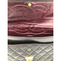 Chanel Timeless Classic Leer in Bruin