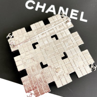Chanel Brosche aus Stahl