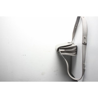 Loeffler Randall Umhängetasche aus Leder in Grau