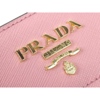 Prada Umhängetasche aus Leder in Rosa / Pink