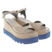 Stella McCartney Plateausandalen in tweekleurig