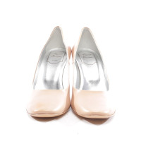 Roger Vivier Pumps/Peeptoes Leather in Pink