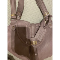 Lancel Handtasche aus Leder in Violett