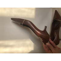 a.testoni Pumps/Peeptoes Leather in Brown