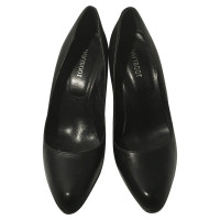 Navyboot Plateau pumps in black 