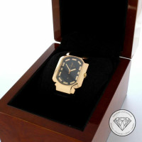 Corum Armbanduhr in Gold