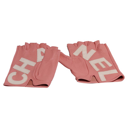 Chanel Gloves Leather in Pink