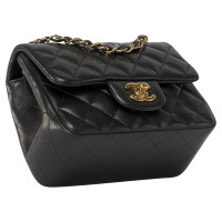 Chanel Classic Flap Bag New Mini en Cuir en Noir