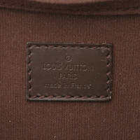 Louis Vuitton Dhanura aus Leder in Braun