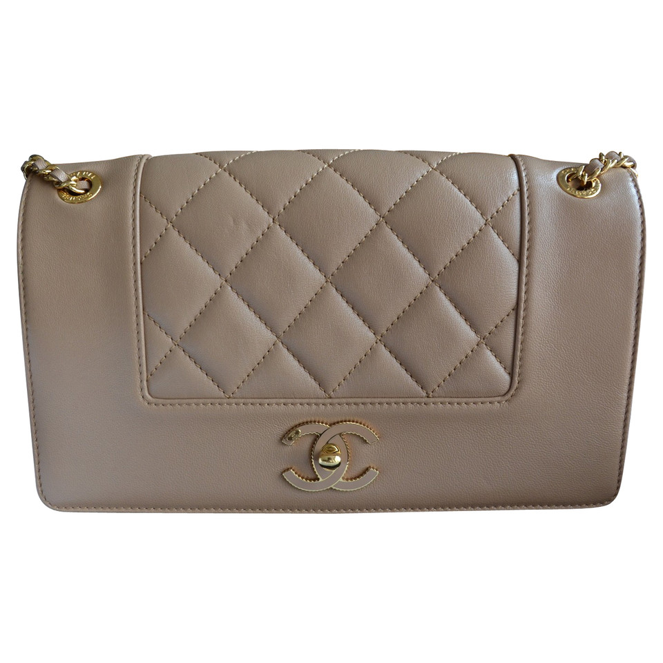 Chanel Handtasche aus Leder in Beige