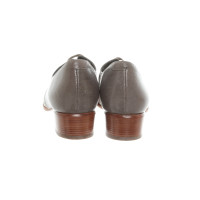 Chie Mihara Chaussons/Ballerines en Cuir en Gris