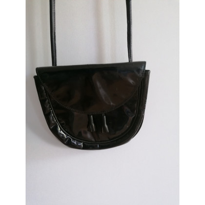Delvaux Shoulder bag Patent leather in Black