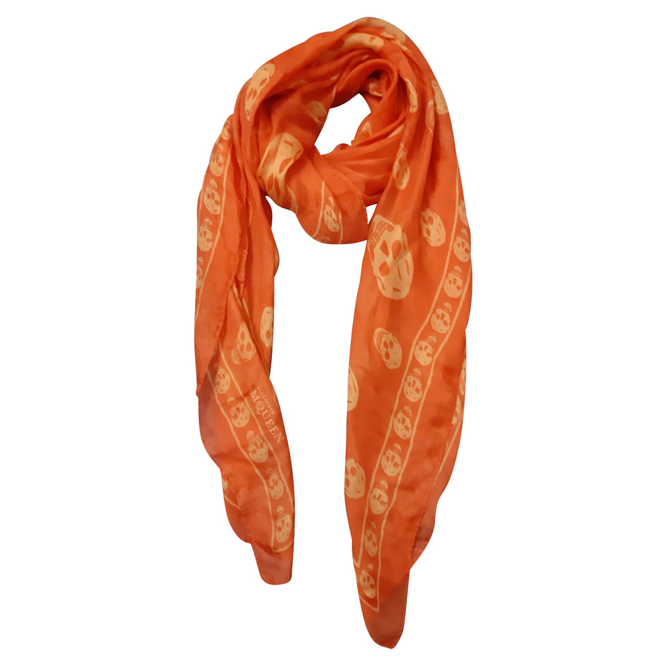 Alexander McQueen Scarf/Shawl Silk in Orange