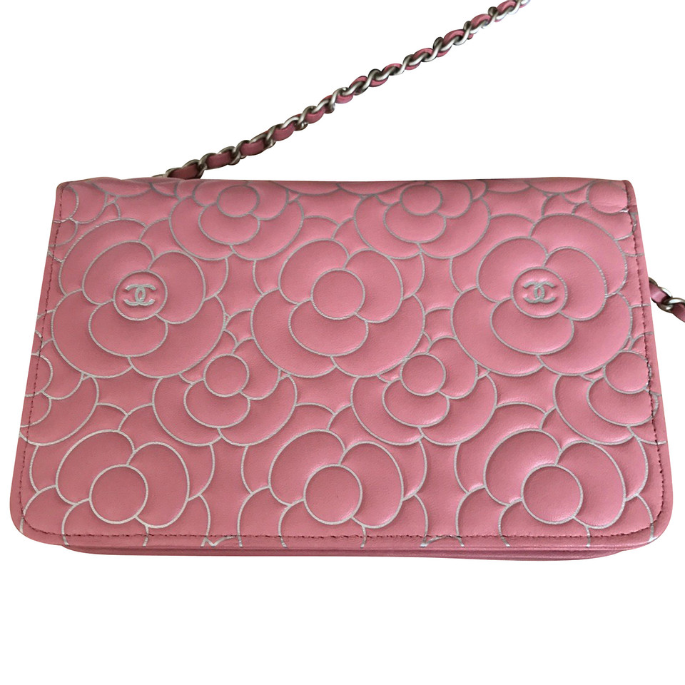 Chanel Wallet on Chain Leer in Roze