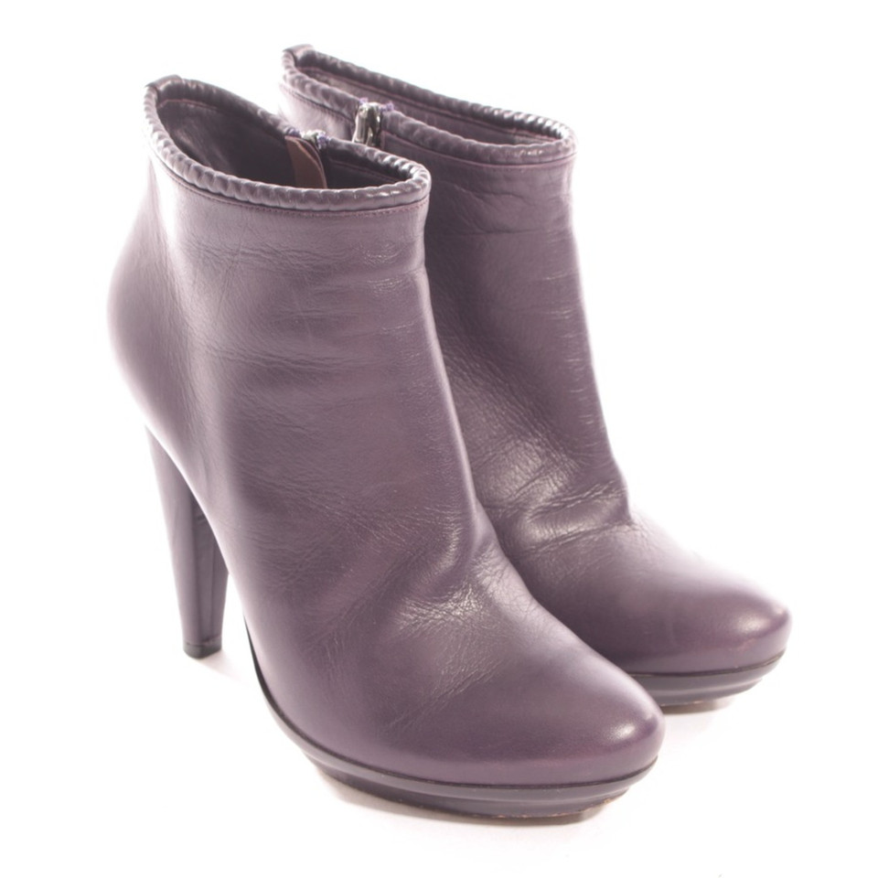 Bottega Veneta Stiefeletten aus Leder in Violett