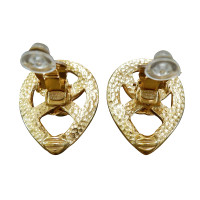 Chanel Ohrring aus Vergoldet in Gold