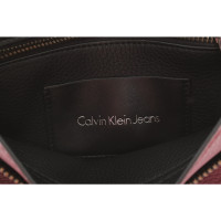 Calvin Klein Shoulder bag in Bordeaux