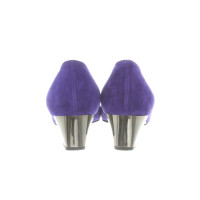 Casadei Pumps/Peeptoes aus Leder in Violett